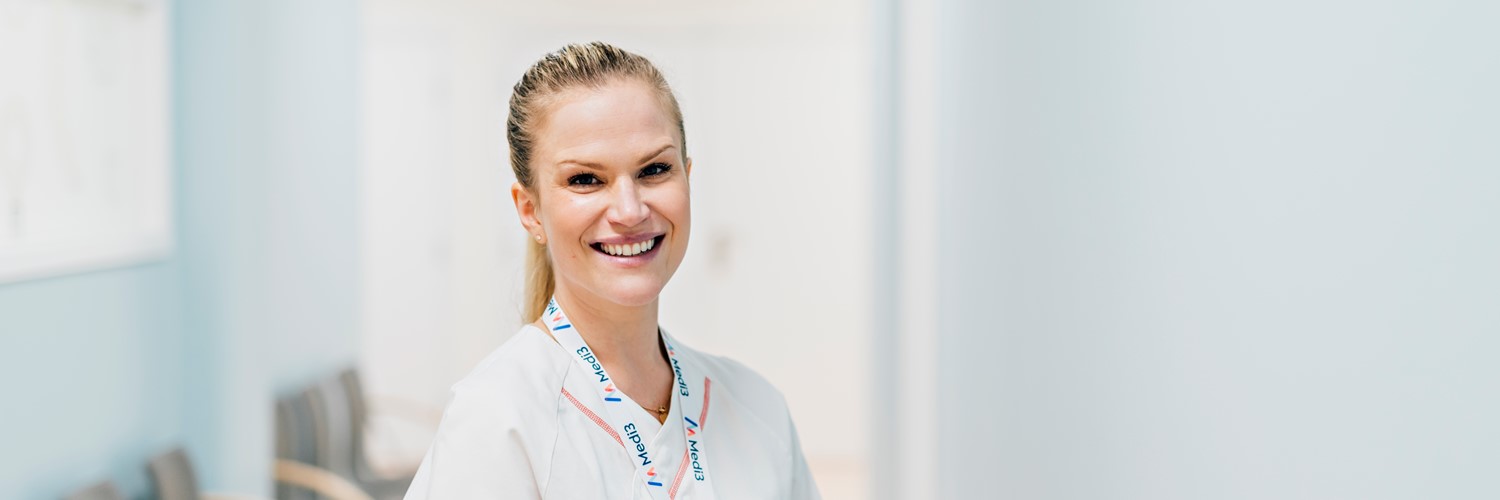 Slik kan du unngå nakke- og ryggplager ved mobilbruk